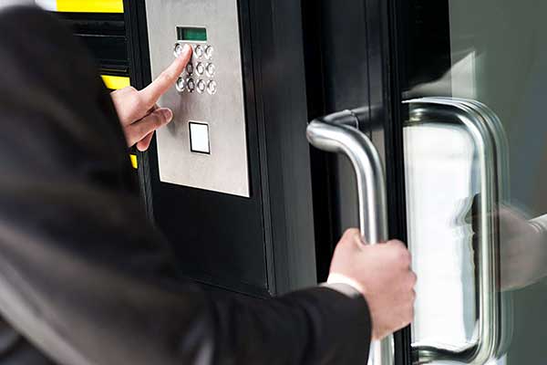 Optez pour la protection de locaux professionnels par alarme en Vendée